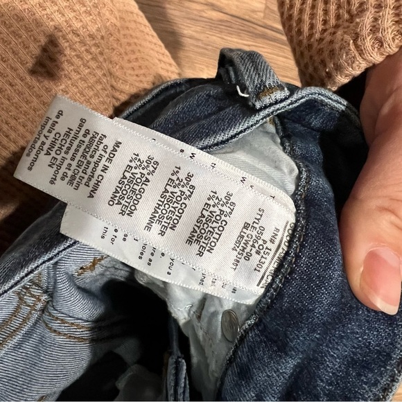 Good American Good Waist Jean Split Hem - Picture 10 of 10